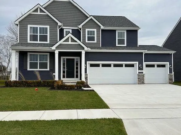 52905 Wellington Valley Dr, Macomb, MI 48042