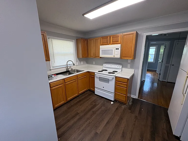 313 Kernodle Dr — Photo 4