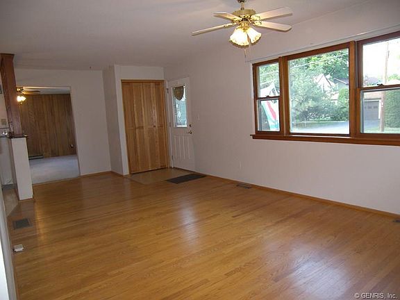 4th image of 16 Barry St
