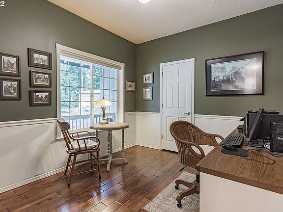 4th image of 50210 SE Cherryville Dr