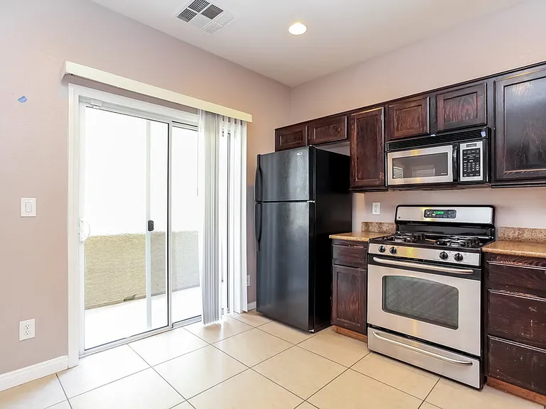10735 Holmfield St — Photo 5