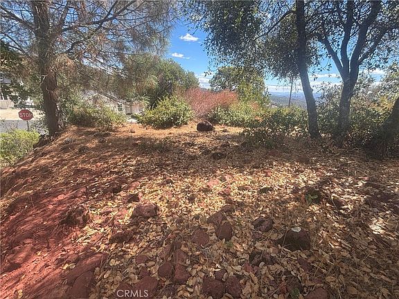 4th image of 15909 Little Peak Rd