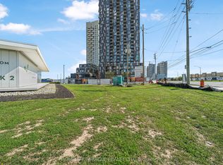 474 Caldari Rd #1303, Vaughan, ON