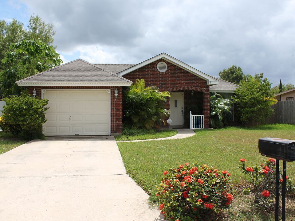1st image of 4418 White Oak Ln