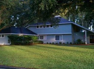 713 Warren Rd, Lutz, FL 33548