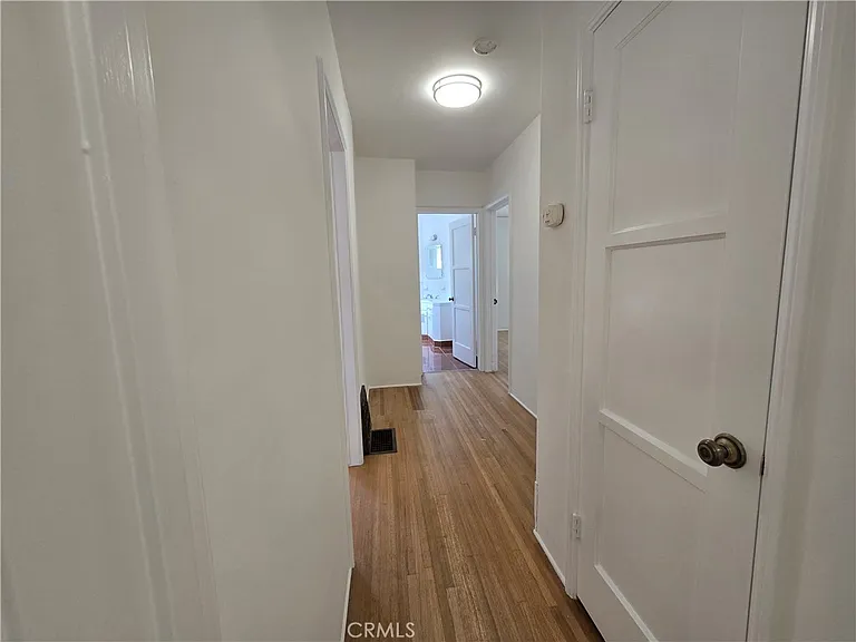 240 Euclid St — Photo 17