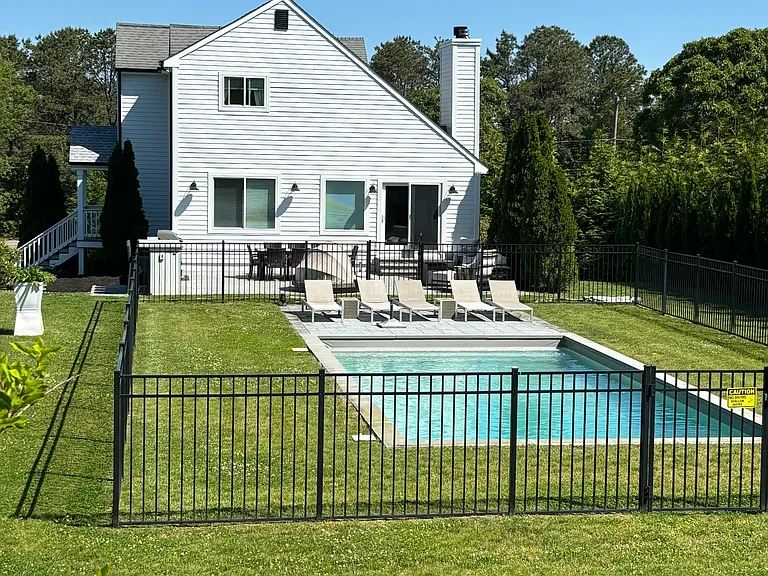 122 Longview Rd — Photo 17