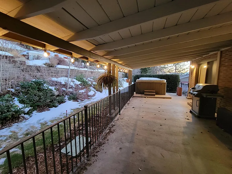 2179 S Belaire Dr E — Photo 27