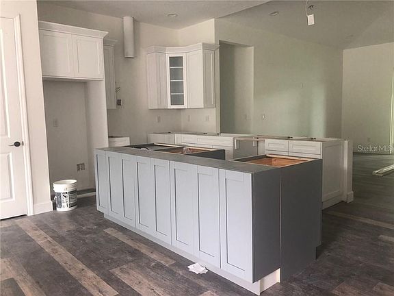 5th image of 3521 E Lake Dr