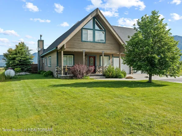 618 Snake River Dr, Alpine, WY 83128