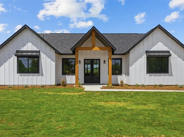 1420 Barth Rd, Dale, TX 78616