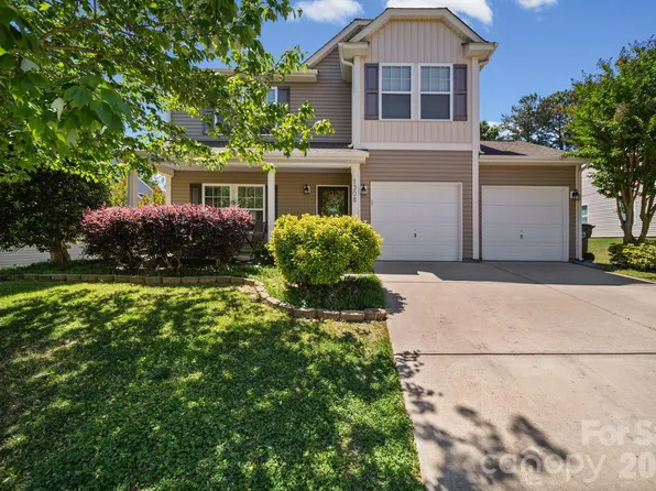 1308 Century Dr, Clover, SC 29710