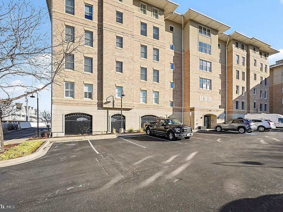 1st image of 505 Concord St Unit 1O