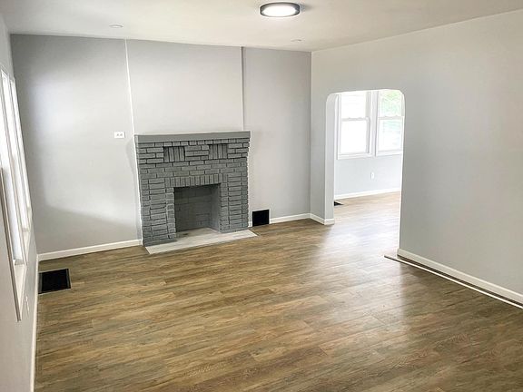 2nd image of 1823 Cordova Ave