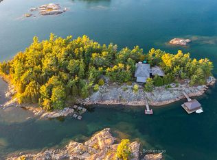 1 A266 Is, The Archipelago, ON P0G1G0