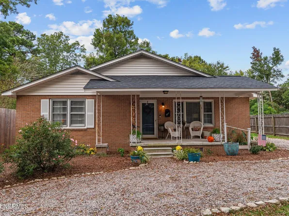 408 Aycock Street, Washington, NC 27889