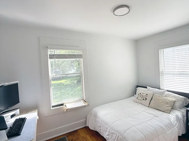 1310 Chesapeake St — Photo 13