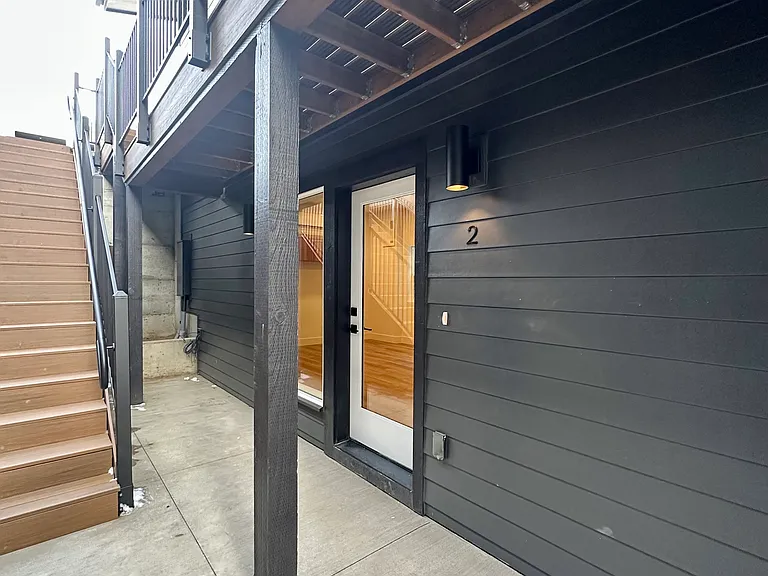 1449 NW Ogden Ave #2 — Photo 3