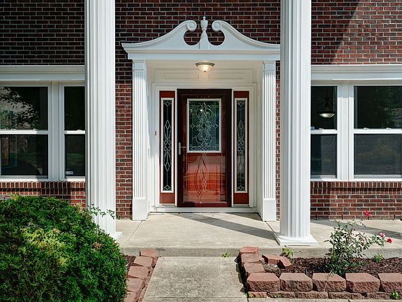 3rd image of 5677 Grand Vista Dr