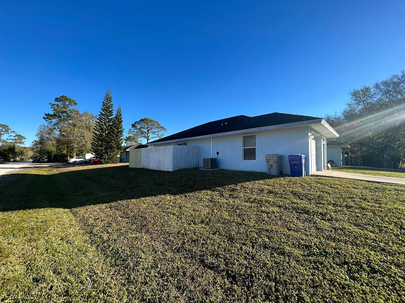 3 bed, 1156 sqft, $1,800 — Photo 4