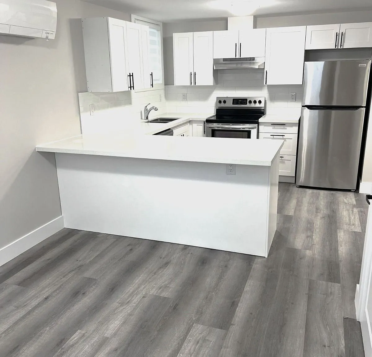 2 bed, $1,690 — Photo 3