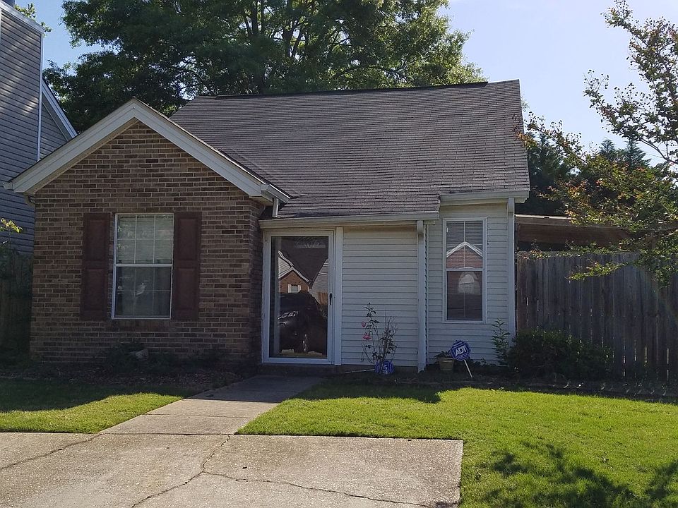 1st image of 2813 Robinwood Ln