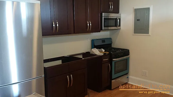 Rented by aptsandlofts.com | media 41