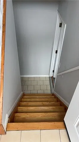 4 bed, 3.0 bath, $3,500 — Photo 2
