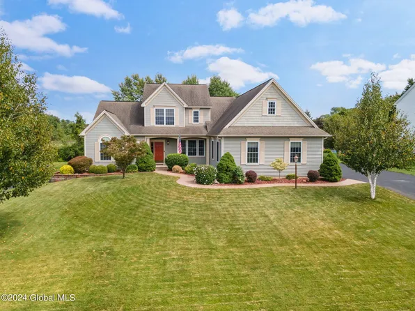 5 S Outlook Drive, Mechanicville, NY 12118