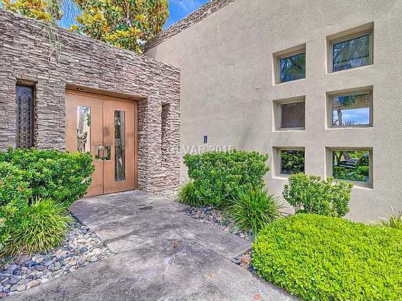 4th image of 8 Golden Sunray Ln