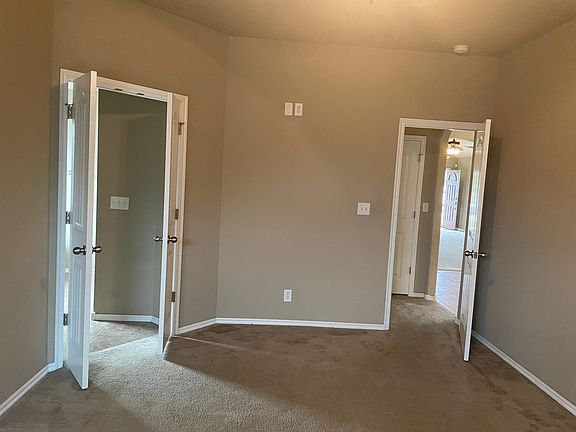 3rd image of 10729 N 153rd East Ave