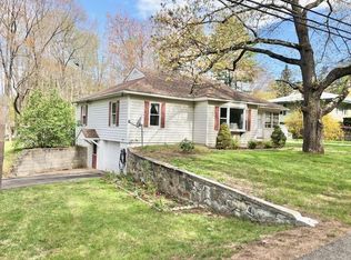 68 Ridgewood Ave, Gilford, NH 03249