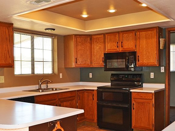 2nd image of 1726 N Silverton Cir