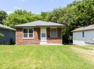 2139 N Fort Ave, Springfield, MO 65803