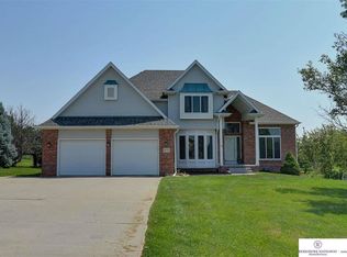 10747 S 166th St, Omaha, NE 68136