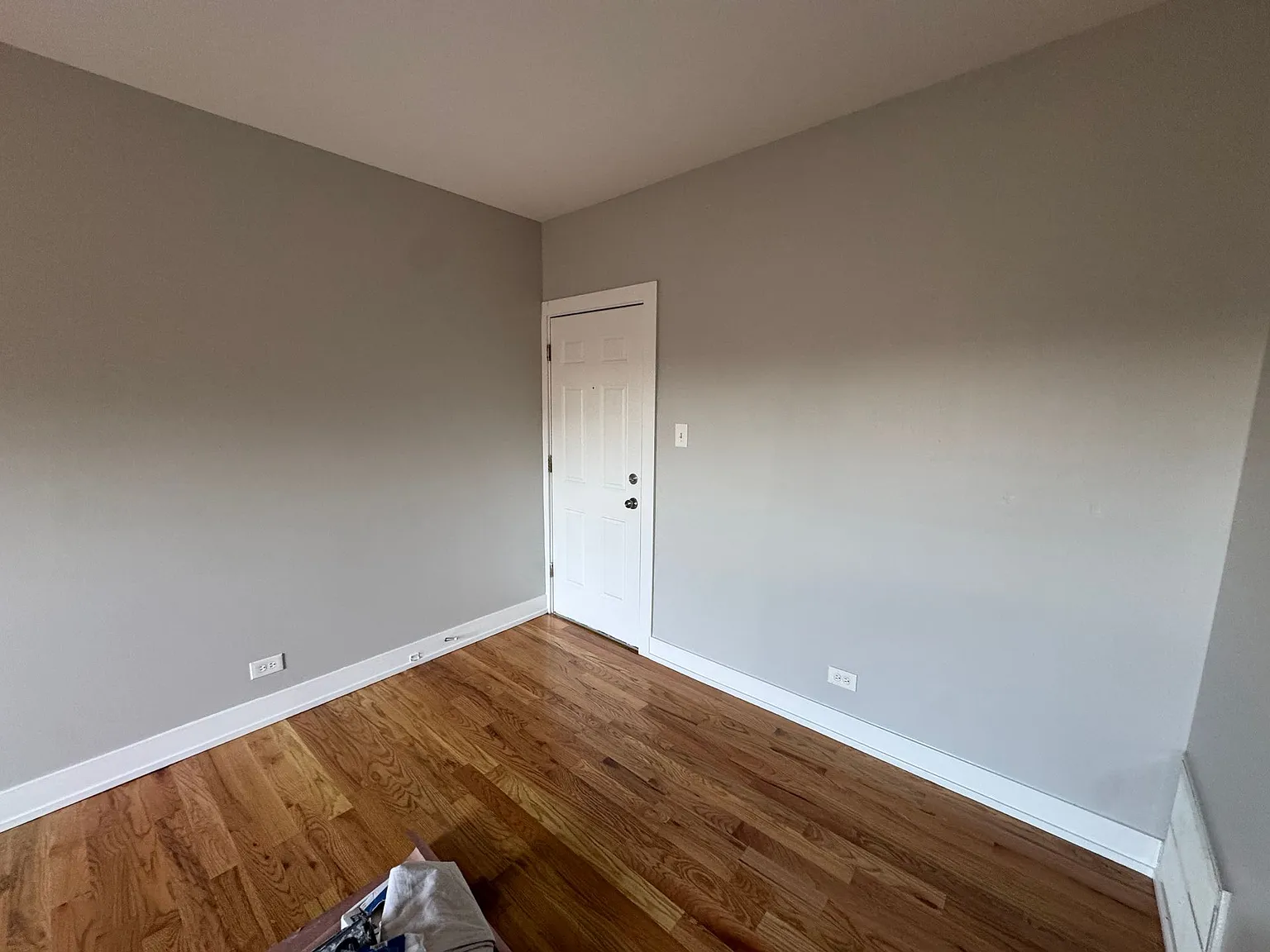 820-826 W. Cuyler — Photo 2