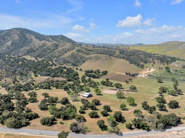 770 Limekiln Rd, Hollister, CA 95023