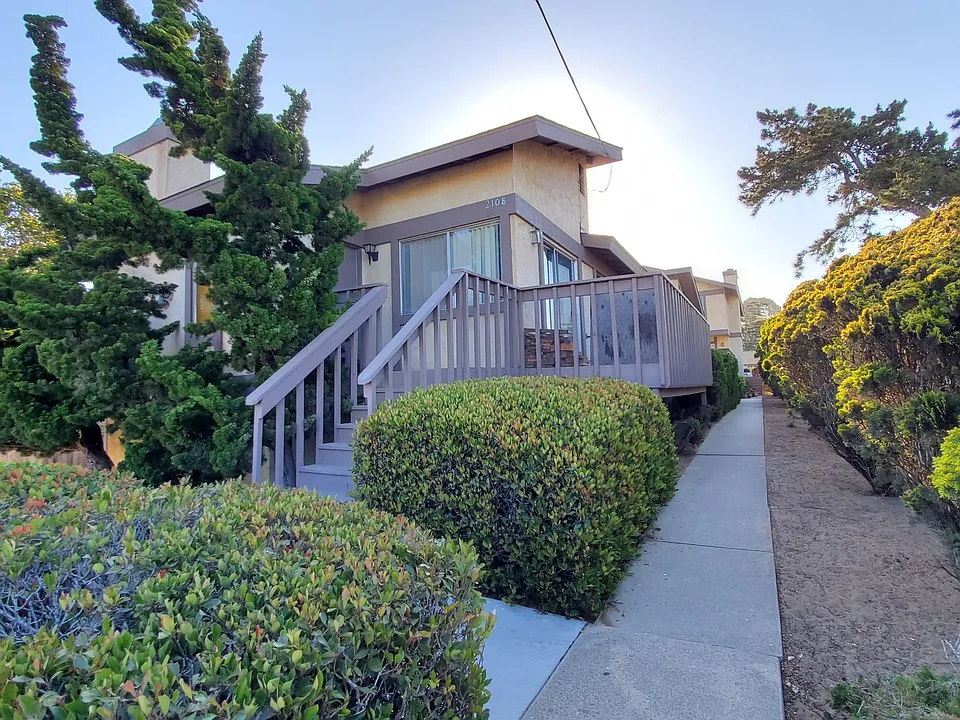 2108 Fairchild Way
