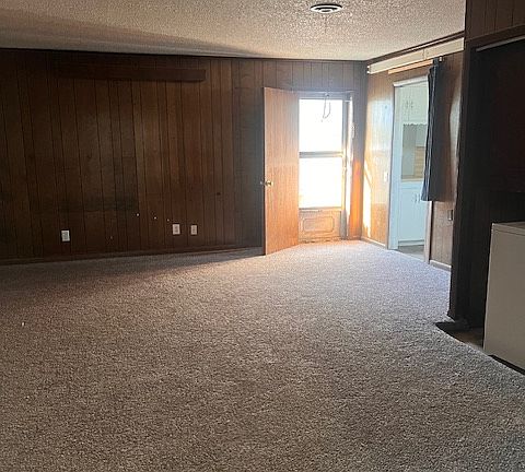 4th image of 808 Eagle Dr