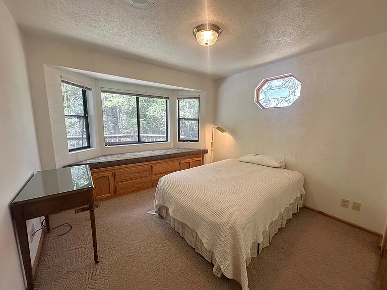 15208 Chestnut Dr — Photo 11