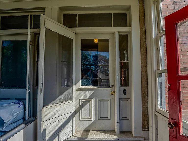 26 Albert St E #26 — Photo 4