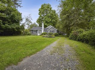 592 Salt Point Tpke, Poughkeepsie, NY 12601