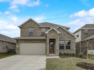 2215 Cliff Springs Dr, Forney, TX 75126