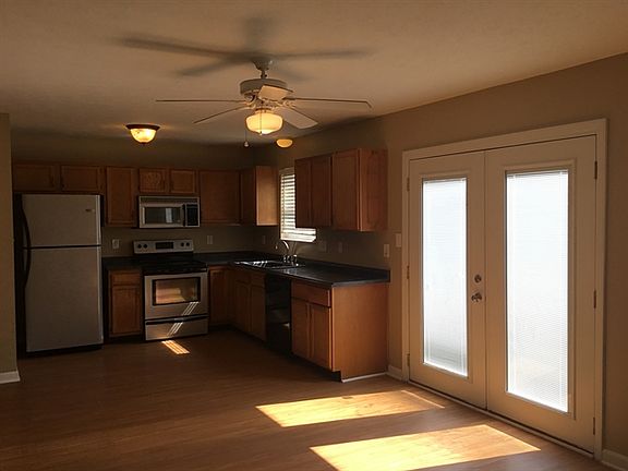 4th image of 7026 Cobblestone Dr