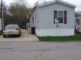 11071 Leader Rd, Chardon, OH 44024