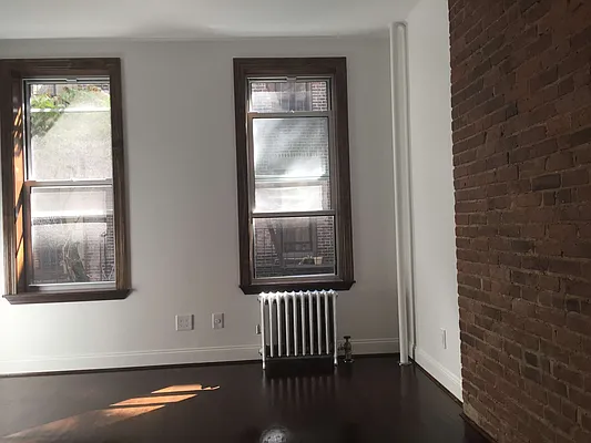 Rented by Warren T Real Estate Corp. | media 13