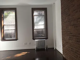 Rented by Warren T Real Estate Corp.