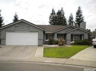 858 Labrador Ct, Galt, CA 95632