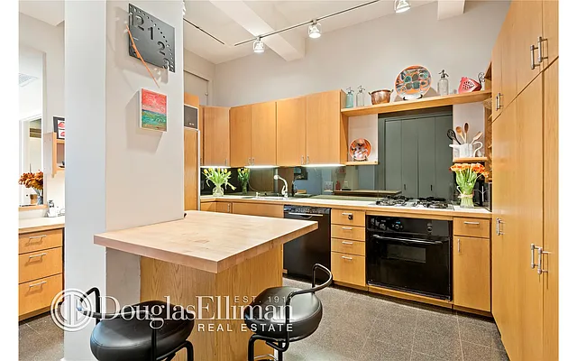 Sold by Douglas Elliman | media 4