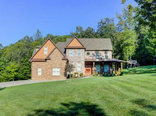 9837 Hogskin Rd, Corryton, TN 37721